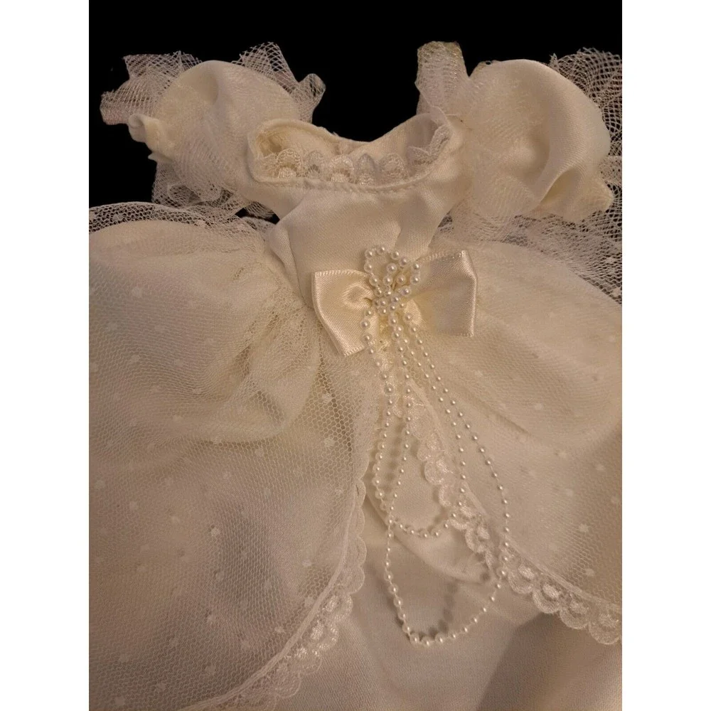 Vintage‎ Barbie Doll CLONE Wedding Gown,Veil, Gater Belt ,Lace Trim, Faux Pearls